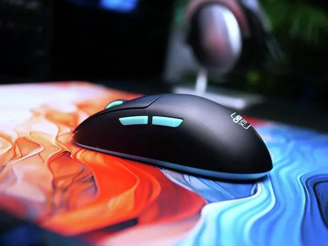 Alt view image 4 of 5 - CHERRY XTRFY M68 Wireless ^^ Ultra-Fast and Light Gaming Mouse (M68, Black)
