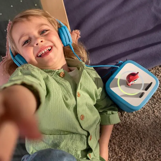 Alt view image 3 of 5 - Tonies Wired USB Type C Headphones for Toniebox 2 - Sky Blue