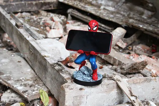 Alt view image 2 of 5 - Cable Guys - Spider-Man Classic Accessory Holder for Gaming Controllers and Smartphones (Electronic Games////)