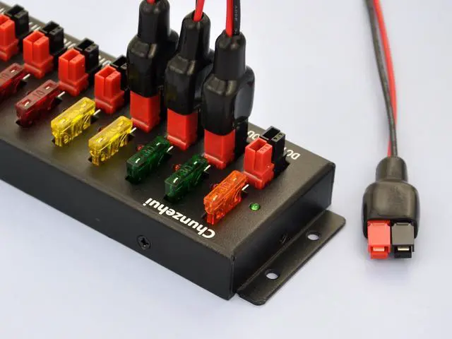 Alt view image 5 of 5 - Chunzehui F-1005 9 Port 40A Connector Power Splitter Distributor Source Strip, 1 Input and 8 Output.