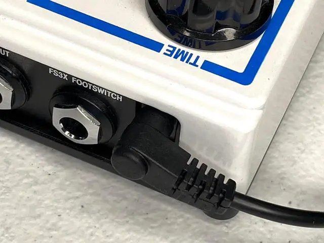 Alt view image 3 of 3 - (10) Pack of Effect Pedal Power Cables T-Rex Fuel Tank Classic Power Supply