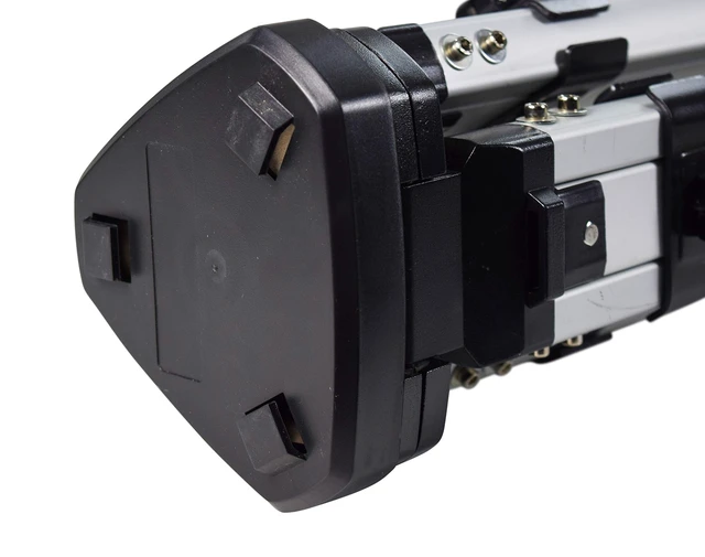Alt view image 4 of 5 - Topcon 1030652-01 Aluminum Quick Clamp Tripod