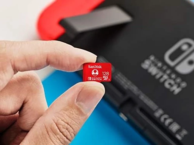 Alt view image 5 of 5 - SANDISK 128GB microSD Card, Super Mario Super Mushroom Edition