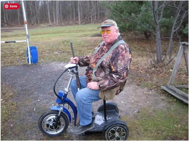 Alt view image 2 of 2 - Compact Convenience unveiling the Mobile-Trend MT 3-Wheel Folding Electric Mobility Scooter