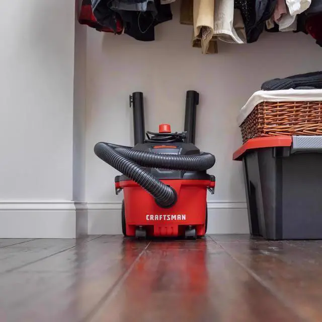Main image of Craftsman 4 gal Corded Wet/Dry Vacuum 120 V 5 HP