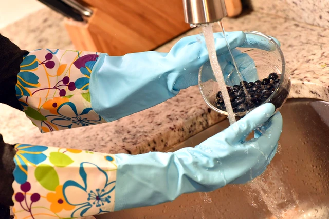 Alt view image 5 of 7 - G & F Products Household Cleaning Gloves, Latex Free Vinyl, Soft Lining, 15" Long Cuff, Non-Slip Grip, Reusable Kitchen Dishwashing Gloves, Medium, Multi-Color, 2 Pairs