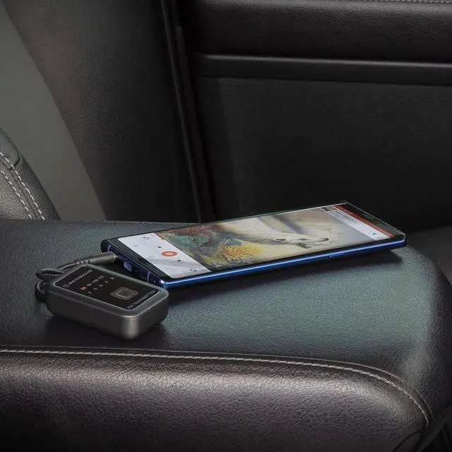 Alt view image 4 of 5 - Scosche FMT5 TuneTone Universal FM Stereo Transmitter for Mobile Devices, Black Small