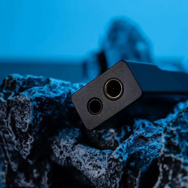 Alt view image 3 of 7 - HiFiGo AFUL SnowyNight Portable USB DAC & AMP, Dual CS43198 DAC Chips Amplifiers with Impressively Low Distortion Rate (Lightninng)