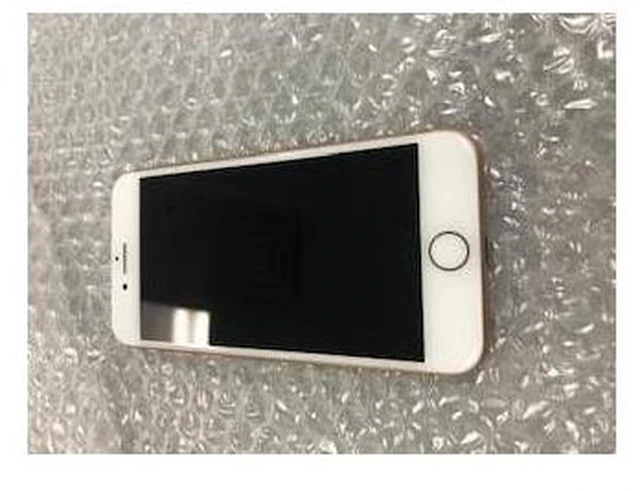 Main image of Apple iPhone 8 Unlocked 256GB Gold