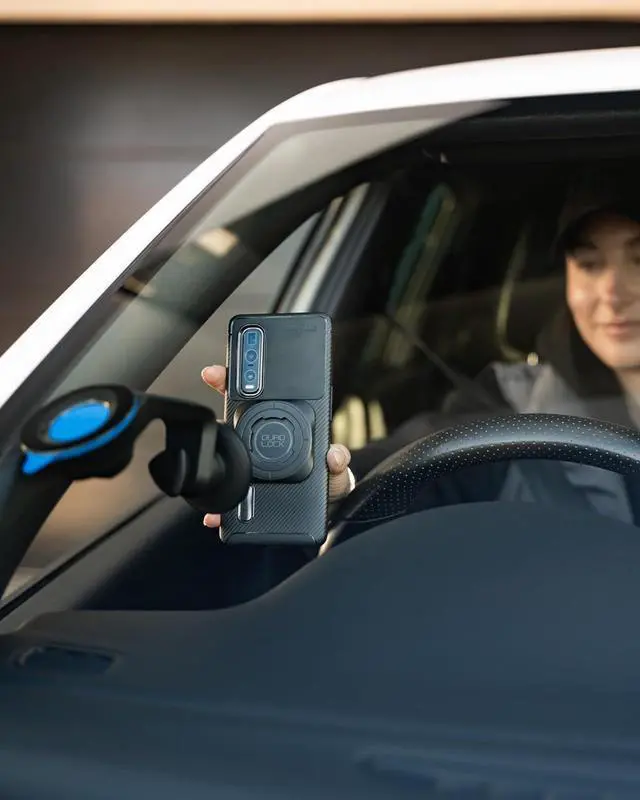 Alt view image 4 of 7 - Quad Lock MAG Universal Adaptor