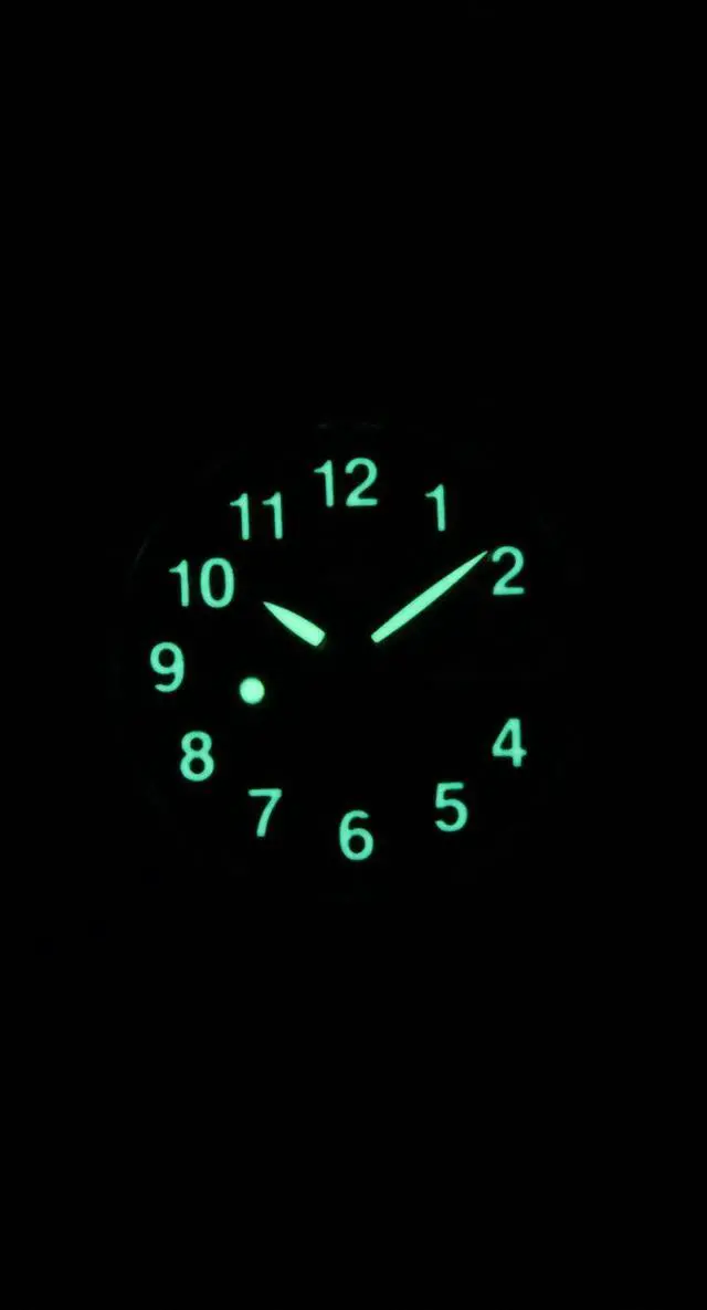 Alt view image 2 of 4 - Seiko 5 Automatic 21 Jewel Black Dial Day/Date Analog SNK381K1 30M Mens Watch