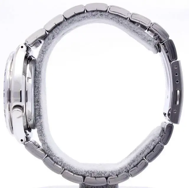 Alt view image 3 of 7 - Seiko 5 Automatic 21 Jewels Japan Made SNKD97 SNKD97J1 SNKD97J Men's Watch