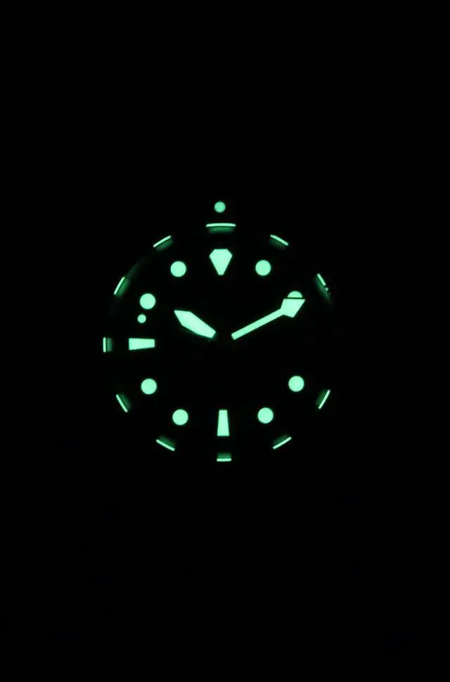 Alt view image 3 of 4 - RATIO FreeDiver Sapphire Crystal Stainless Steel Green Dial Quartz RTF039 200M Mens Watch