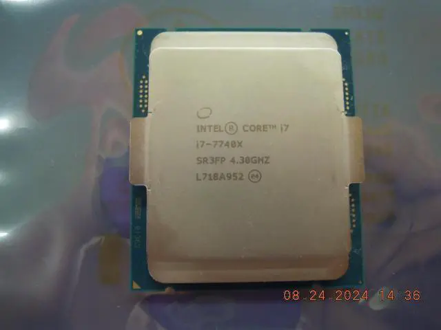 Alt view image 8 of 9 - Intel Core i7 X-Series - Core i7-7740X Kaby Lake-X Quad-Core 4.3 GHz LGA 2066 112W BX80677I77740X Desktop Processor