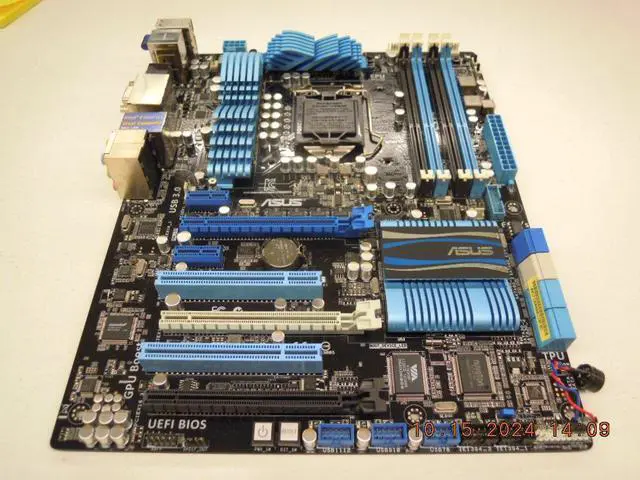 Alt view image 3 of 7 - Asus P8Z68-V PRO / GEN3 Z68 ATX Motherboard & I/O Shield | LGA1155 Supports I7 3770K