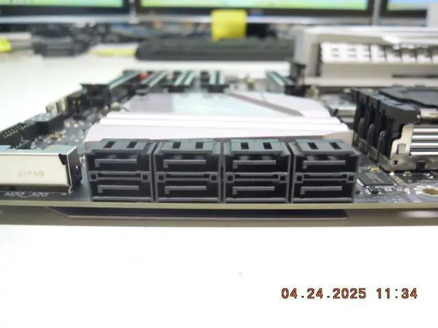Alt view image 11 of 12 - GIGABYTE X299 DESIGNARE EX LGA 2066 Intel X299 SATA 6Gb/s USB 3.1 ATX Intel Motherboard