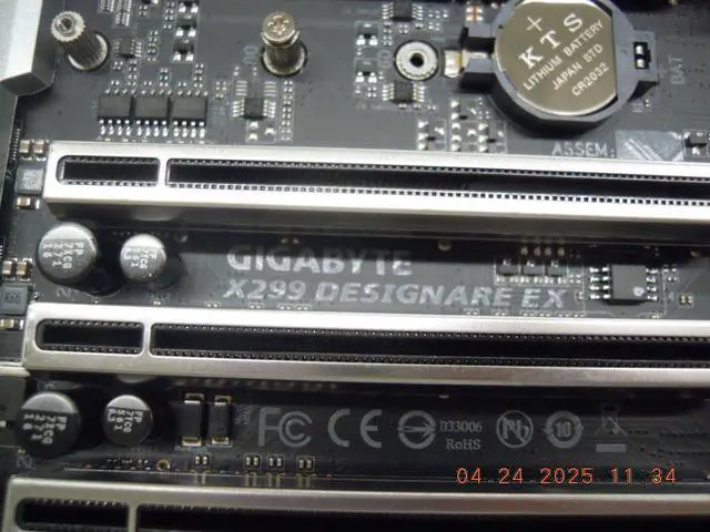 Alt view image 9 of 12 - GIGABYTE X299 DESIGNARE EX LGA 2066 Intel X299 SATA 6Gb/s USB 3.1 ATX Intel Motherboard