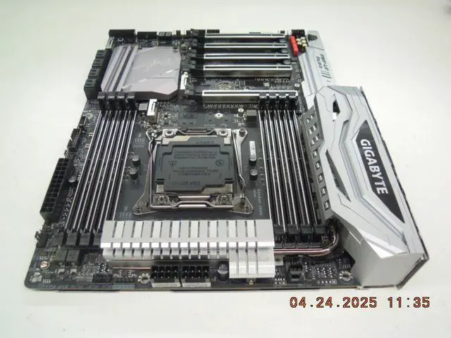 Alt view image 12 of 12 - GIGABYTE X299 DESIGNARE EX LGA 2066 Intel X299 SATA 6Gb/s USB 3.1 ATX Intel Motherboard