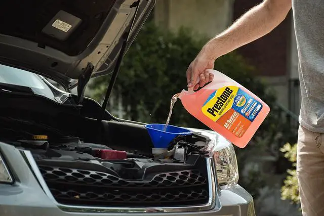 Alt view image 7 of 7 - Prestone AS658 Deluxe 2-in-1 Windshield Washer Fluid, 1 Gallon