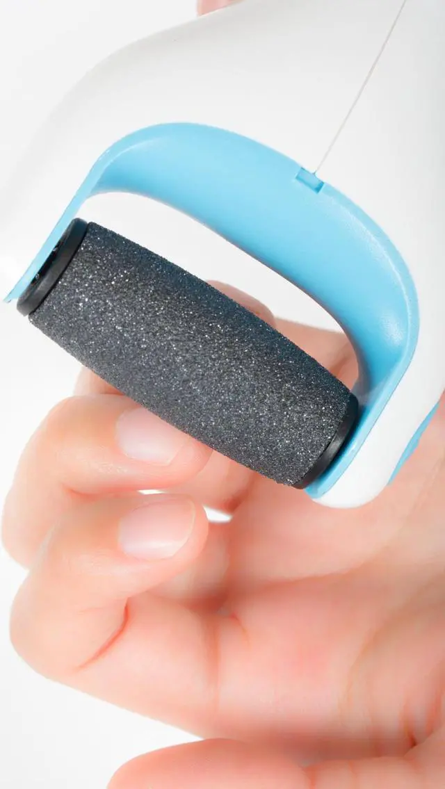 Alt view image 6 of 6 - Prospera Corporation PL023-B bYoung foot smoother Nail and Skin Shaper (1 device 1 Roller)