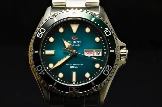 Alt view image 5 of 11 - Orient Men's Automatic Mechanical Watch with Steel Strap, 20 Bar Waterproof Men's Watch, Fashion Casual Sporty Luminous Men's Watch, Green