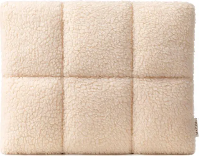 Main image of Comfyable Puffy Laptop Sleeve 13 14 15 Inch for Women, Compatible with MacBook Air M4 2025 & MacBook Pro 2024, Soft Fluffy Plush Furry Sherpa Pillow Case for Computer