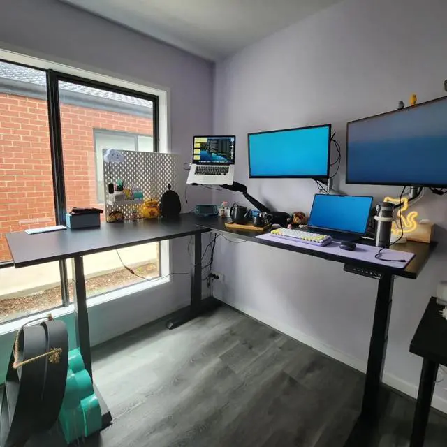 Alt view image 3 of 7 - Desky Eco L-Shape Laminate Sit Stand Desk - Natural Walnut / 59 x 29.5 x 61.5 x 20 in / Space Gray