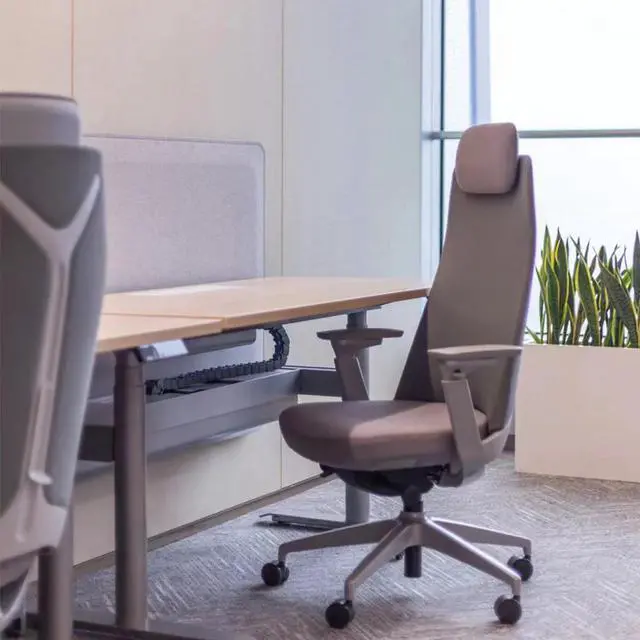 Alt view image 7 of 7 - Desky Pinnacle Executive Office Chair - Black / Polished Aluminium
