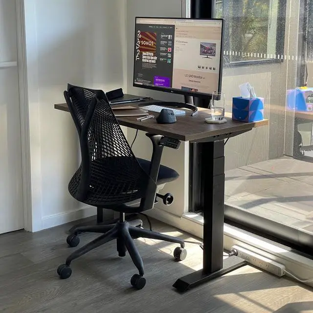 Alt view image 13 of 13 - Desky Dual Mini Sit Stand Desk - Classic Oak / 32 x 20 in with Grommets / Space Gray