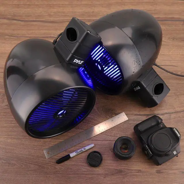 Alt view image 4 of 7 - Pyle 8" Marine Wakeboard Bluetooth Speaker - Water Resistant, Built-in LED Lights, Black (PLMRWKBT85BK)