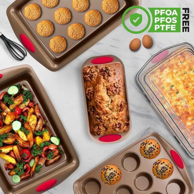 Alt view image 3 of 7 - NutriChef 6pc Nonstick Carbon Steel Bakeware Set  Golden Coating, Red Silicone Handles - NCRRL6GLD