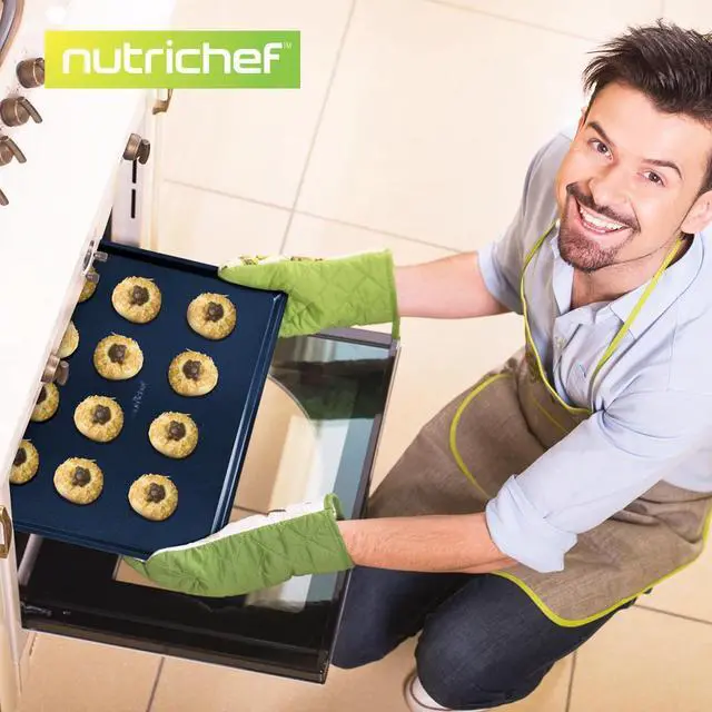 Alt view image 2 of 7 - NutriChef Non-Stick Mega Bake Pan  Blue Diamond Coating, Carbon Steel - NCLG1BD