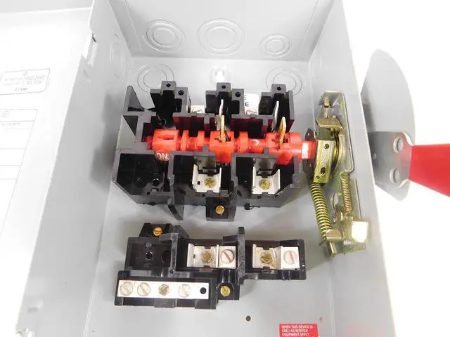 Alt view image 7 of 7 - GE TG3222 Safety Switches