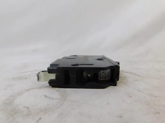 Alt view image 7 of 7 - Square D QO115 Miniature Circuit Breakers (MCBs)