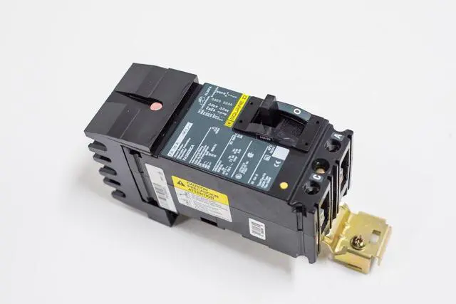 Main image of SCHNEIDER ELECTRIC 480-VOLT 40-AMP FA24040AC Molded CASE Circuit Breaker 480V 40A