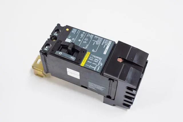 Alt view image 2 of 4 - SCHNEIDER ELECTRIC 480-VOLT 40-AMP FA24040AC Molded CASE Circuit Breaker 480V 40A