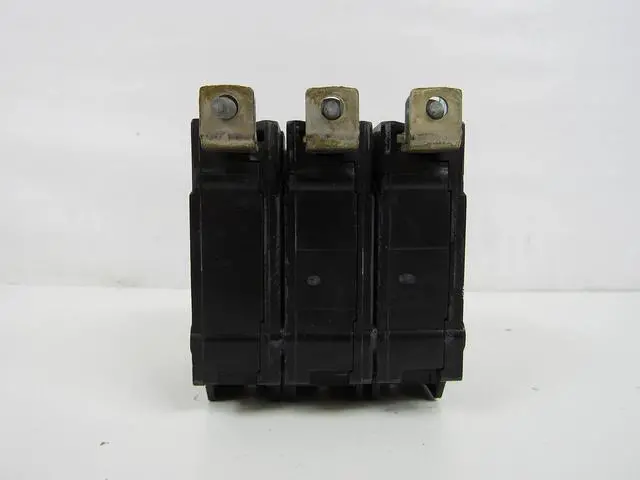 Alt view image 3 of 6 - GENERAL ELECTRIC THQB32040 Miniature Circuit Breakers (MCBs)