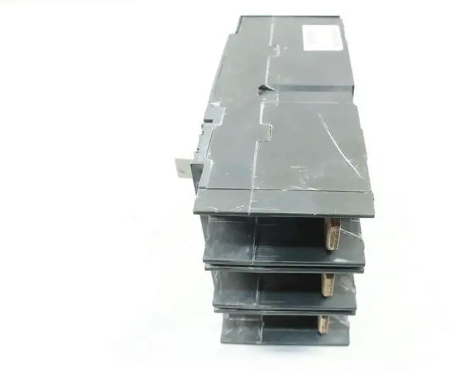 Alt view image 5 of 7 - GE SGPA36AT0400 Spectra RMS Molded CASE Circuit Breaker 150A Plug 3P 400A 600VAC