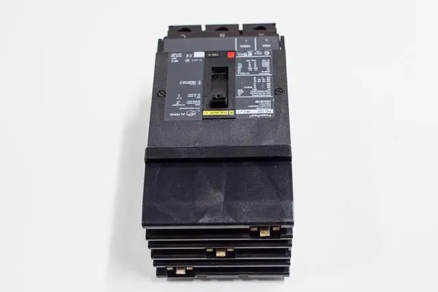 Alt view image 3 of 4 - SCHNEIDER ELECTRIC 600-VOLT 150-AMP HGA36150 Molded CASE Circuit Breaker 600V 150A, Black