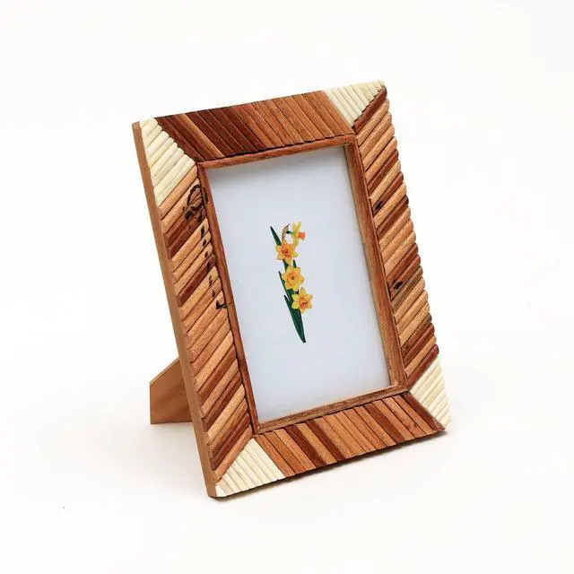 Alt view image 2 of 5 - Expobazaar Decorative Salai Pattern Wooden Photo Frame/Tabletop Picture Frame