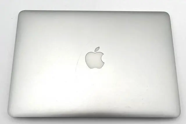 Alt view image 20 of 20 - Apple MacBook Air "Core i5" 1.8GHz 13.3" 4GB RAM, 128GB of Solid State Drive (MD231LL/A)