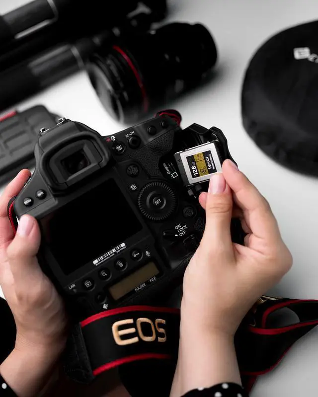 Alt view image 2 of 4 - Lexar Professional 512GB CFexpress Type B Memory Card, Up To 1750MB/s Read, Raw 4K Video Recording, Supports PCIe 3.0 and NVMe (LCFX10-512CRBNA)