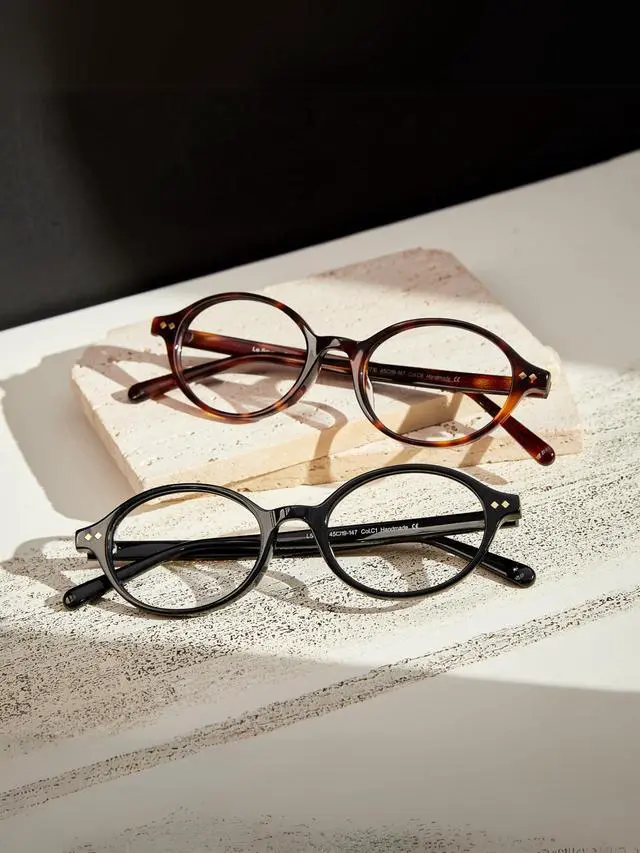 Alt view image 3 of 5 - Le Seven Optical Isla Glasses Tortoise