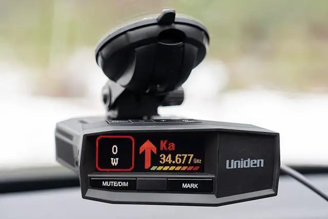 Alt view image 6 of 7 - Uniden R8w (New Model) Extreme Long Range Laser/Radar Detector