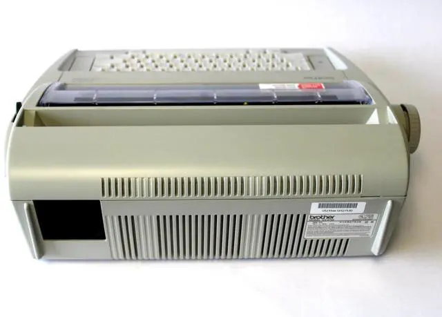 Alt view image 4 of 4 - Brother GX-6750 Electronic Typewriter (Reconditioned by Around The Office)