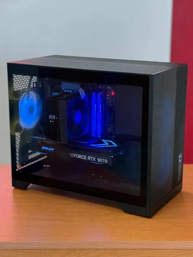 Alt view image 6 of 6 - Frame Chaser Hall of Tech gaming PC, CPU: Ryzen 5 9600X 32GB DDR5 6000MT CL30, 1TB Gen 4 M.2, Air Cooler, RTX 5070Ti