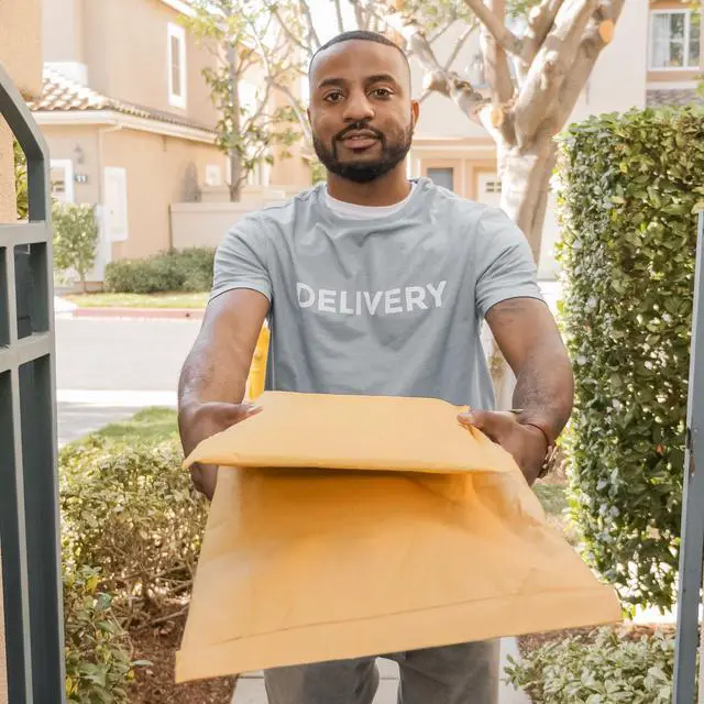 Alt view image 6 of 6 - UOFFICE 50 Kraft Bubble Mailers 14.25x20" - #7 Self-Seal Padded Envelopes