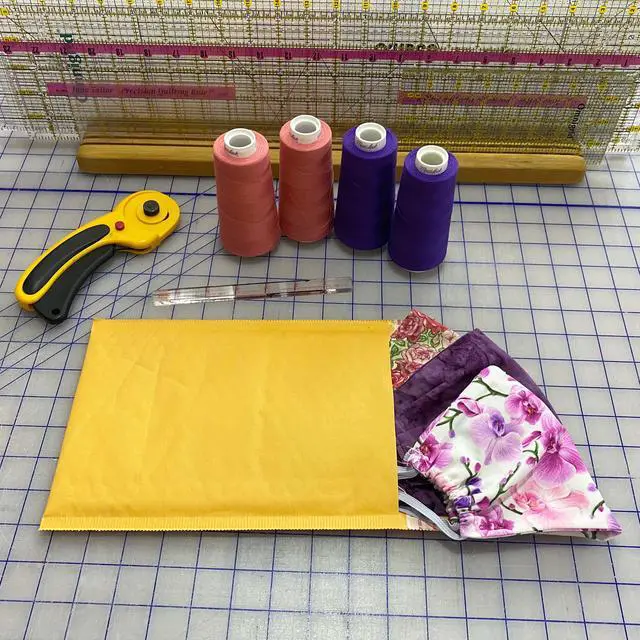 Alt view image 4 of 7 - UOFFICE 75 Kraft Bubble Mailers 6.5x10" - #0 Self-Seal Padded Envelopes