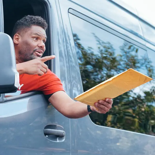 Alt view image 5 of 7 - UOFFICE 50 Kraft Bubble Mailers 8.5x12" - #2 Self-Seal Padded Envelopes