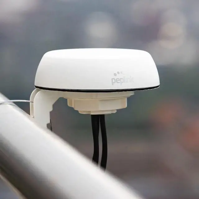 Alt view image 4 of 5 - Peplink Cellular Antenna Mobility 40G | 5G/LTE Ready 4x4 MIMO Multi Band External Router Computer Networking Antenna System with GPS Receiver | Robust IP68 Rating, SMA | 6.5ft, White